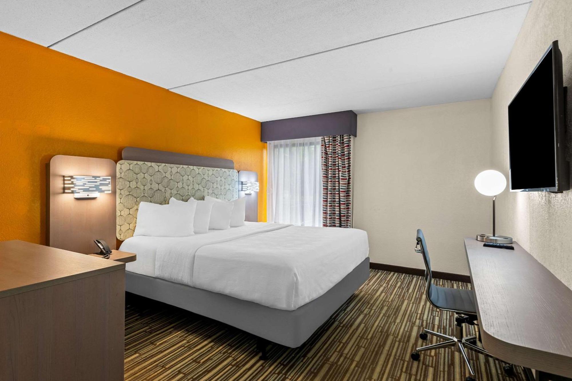 Hotel Concord Syracuse, Ascend Hotel Collection East Syracuse Exterior photo